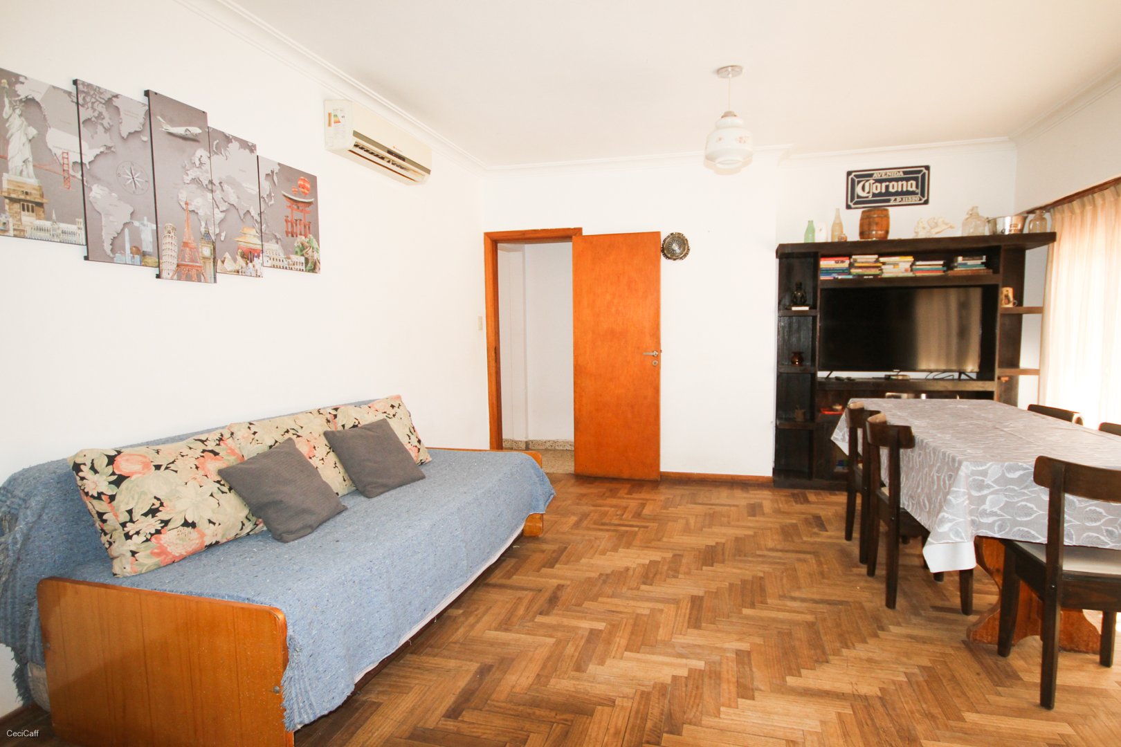 Casa con Amplia Capacidad. Muy Buena Ubicación.