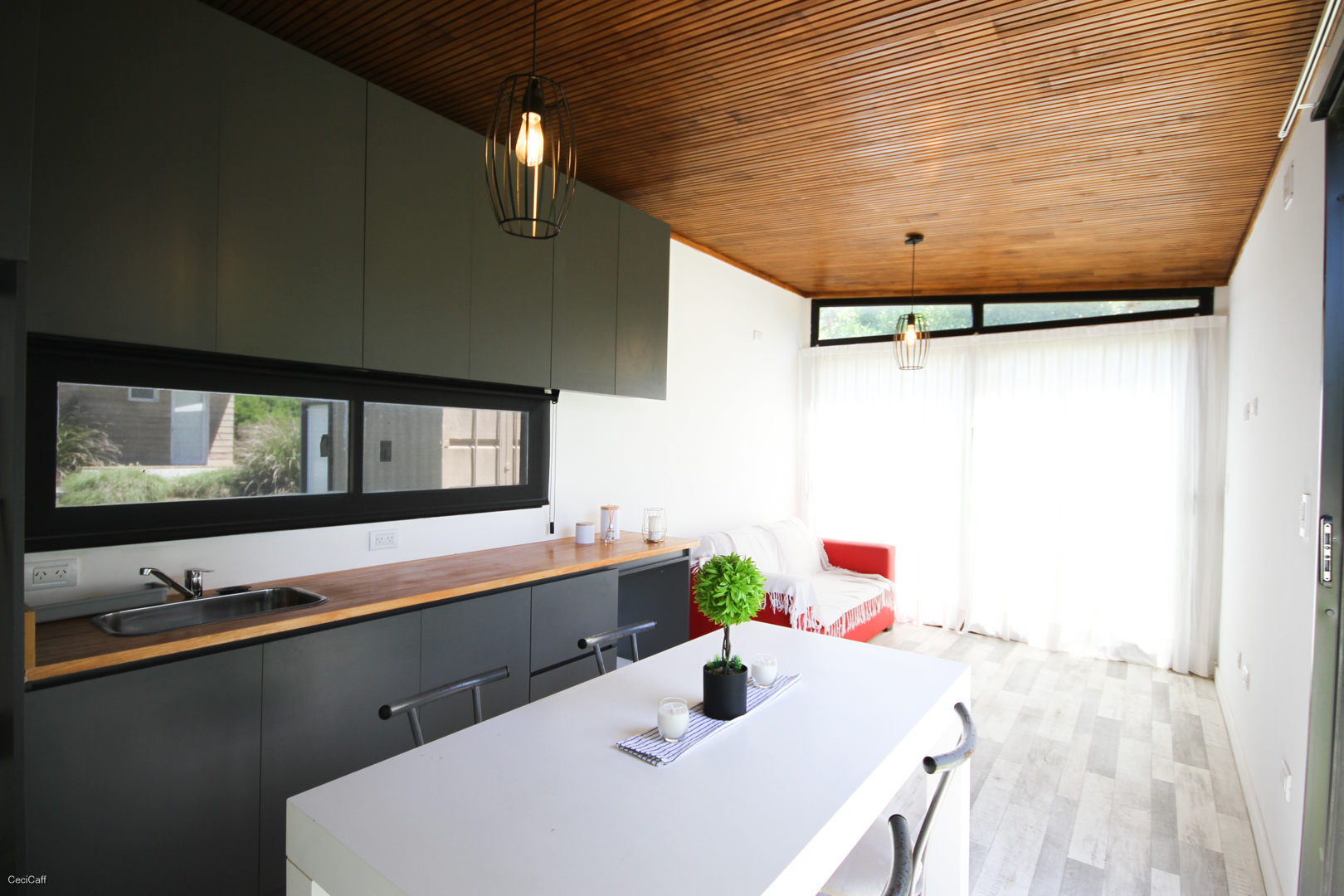 Moderno Alojamiento a Estrenar. Playas de Quequén