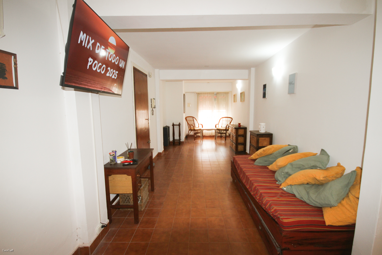 Luminoso Departamento en Planta Baja a Metros del Mar .