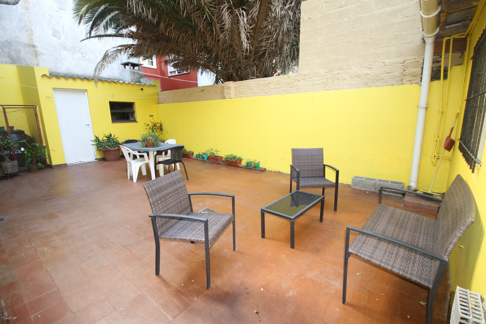 Amplia Casa a Tres Cuadras del Mar.