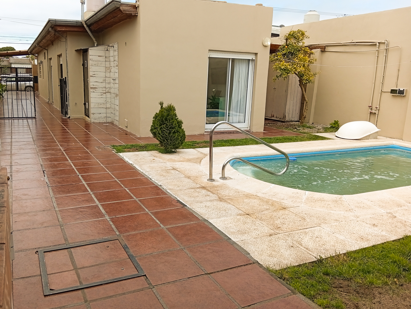Prolija Casa con Piscina